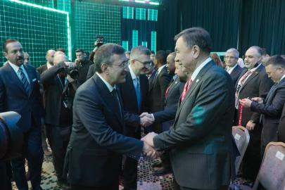 İstanbul - Cumhurbaşkanı Yardımcısı Yılmaz: 'Güçlüysem her şeyi yapabilirim' anlayışı sürdürülebilir değildir