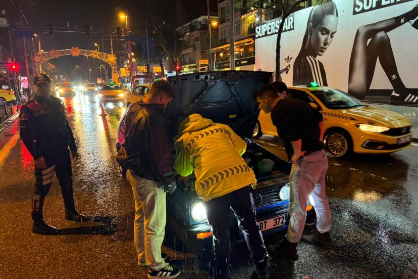 İstanbul - Kadıköy’de trafik ve asayiş denetimi
