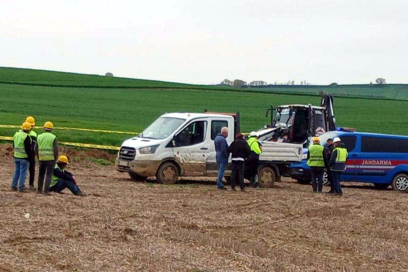 İş makinesinin kovasının çarptığı işçi öldü