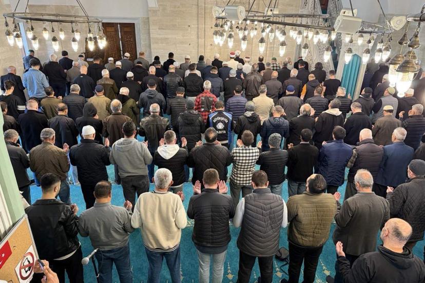 Okul saldırısında ölenler için Tekirdağ'da gıyabi cenaze namazı kılındı