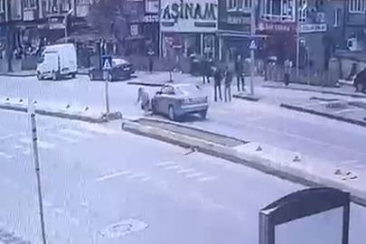 Otomobilin yayaya çarptığı kaza kamerada