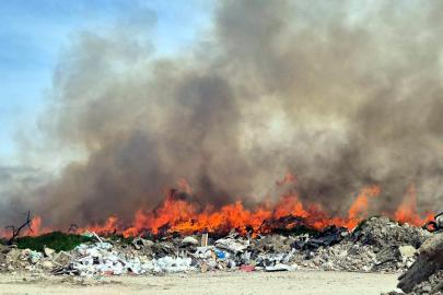 Tekirdağ'da atık deposunda yangın
