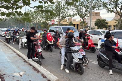 Çorlu'da şehit 2 polis memuru için konvoy düzenlendi