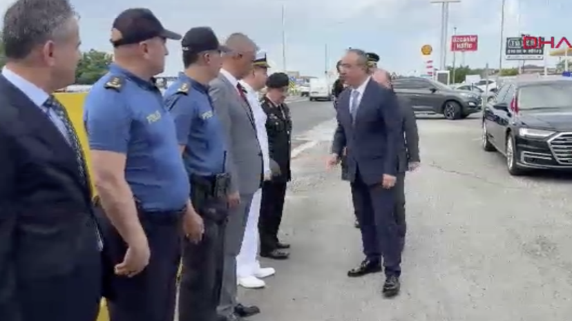 Tekirdağ Valisi Soytürk, görev başındaki personelle bayramlaştı