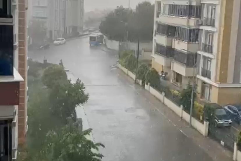 Tekirdağ’da sağanak ve dolu etkili oldu