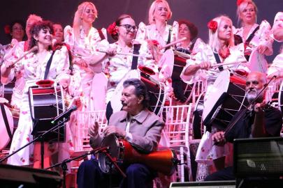 Tekirdağ Kiraz Festivali’nde Burhan Öçal, sahne aldı