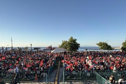 Tekirdağ ve Edirne'de milli maç, dev ekranlardan izlendi