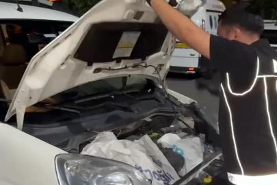 Aracının motor kısmına gizlediği uyuşturucuları piyasaya sürmek isterken yakalandı