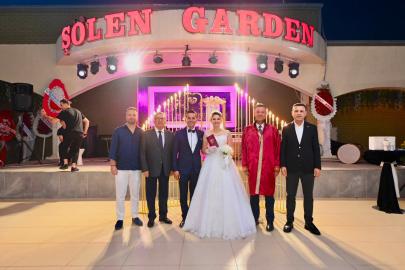 İŞ VE SİYASET DÜNYASI BU DÜĞÜNDE BULUŞTU