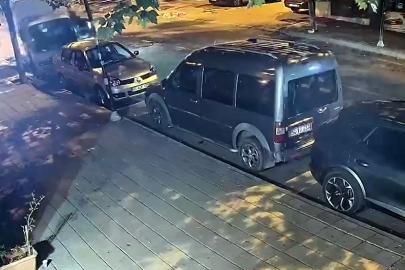 Otomobilin park halindeki kamyonete çarptığı kaza kamerada