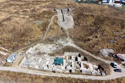 Perinthos Antik Kenti'nde ortaya çıkarılan tiyatroda, Helenistik Dönem'e ait izlere rastlandı