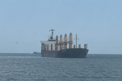 Tekirdağ açıklarında karaya oturan geminin kaptanı kurtarma talebinde bulunmadı