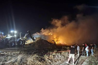 Tekirdağ'da 5 bin saman balyası yandı