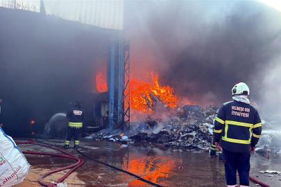Tekirdağ'da geri dönüşüm tesisinde yangın