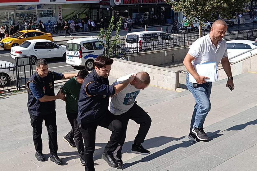 Banka görevlisinin dikkatiyle dolandırılmaktan kurtuldu