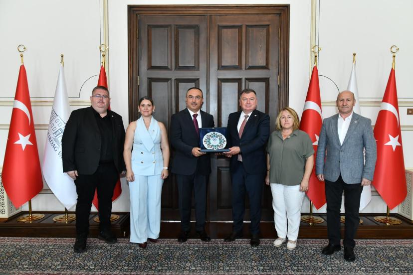 Çorlu Bulgaristan Türkleri Derneği’nden Vali Soytürk’e Ziyaret