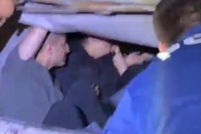 Kamyonetten 19 kaçak göçmen çıktı