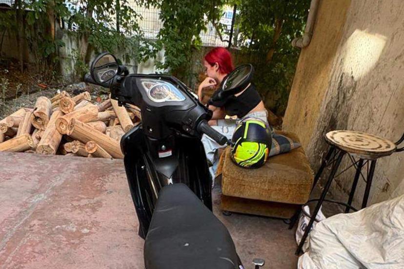 Yayaya çarpan ehliyetsiz motosiklet sürücüsü: Yaya geçidi için de ders versinler
