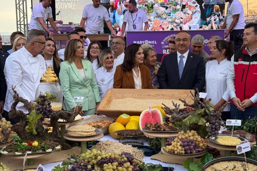 Tekirdağ'da Uluslararası Gastronomi ve Bağcılık Festivali başladı