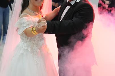 Akondroplazi hastası çift, dünyaevine girdi