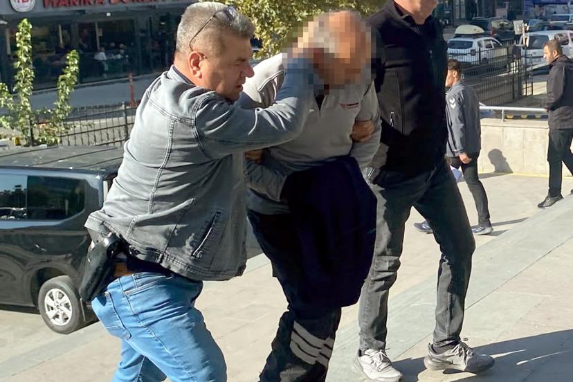 Oyuncak tabancayla kuyumcuyu soymak isteyen şüpheli yakalandı
